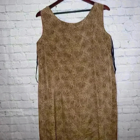 Virgo Women’s Brown Cheetah Print long dress size 14 - Picture 10 of 11
